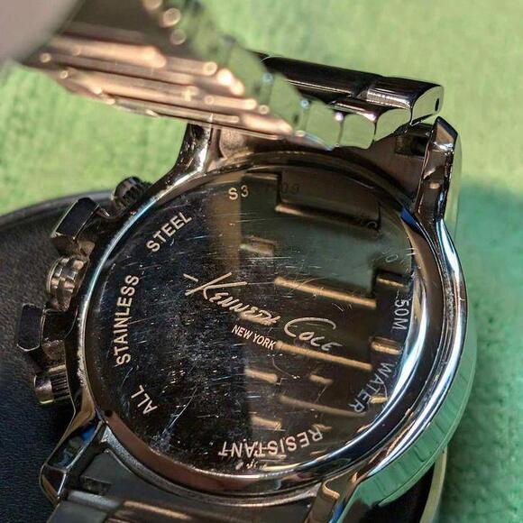 A Beautiful Kenneth Cole New York Men's KC3830 Sport Chronograph Bracelet - Picture 5 of 5